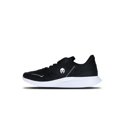 Mills Sepatu Running Treximo Omega - Black/White